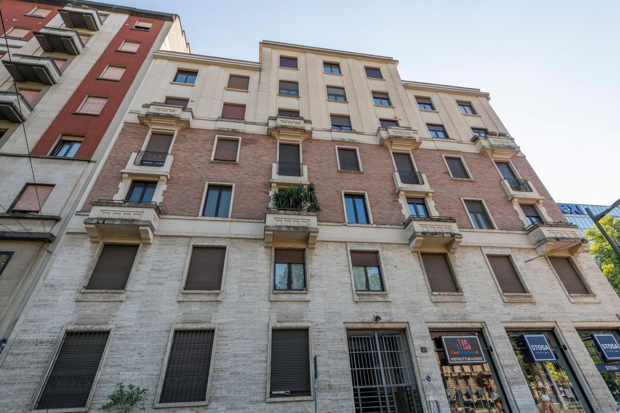 Sempione, 51 Ampio E Luminoso Apartment Milan Bagian luar foto